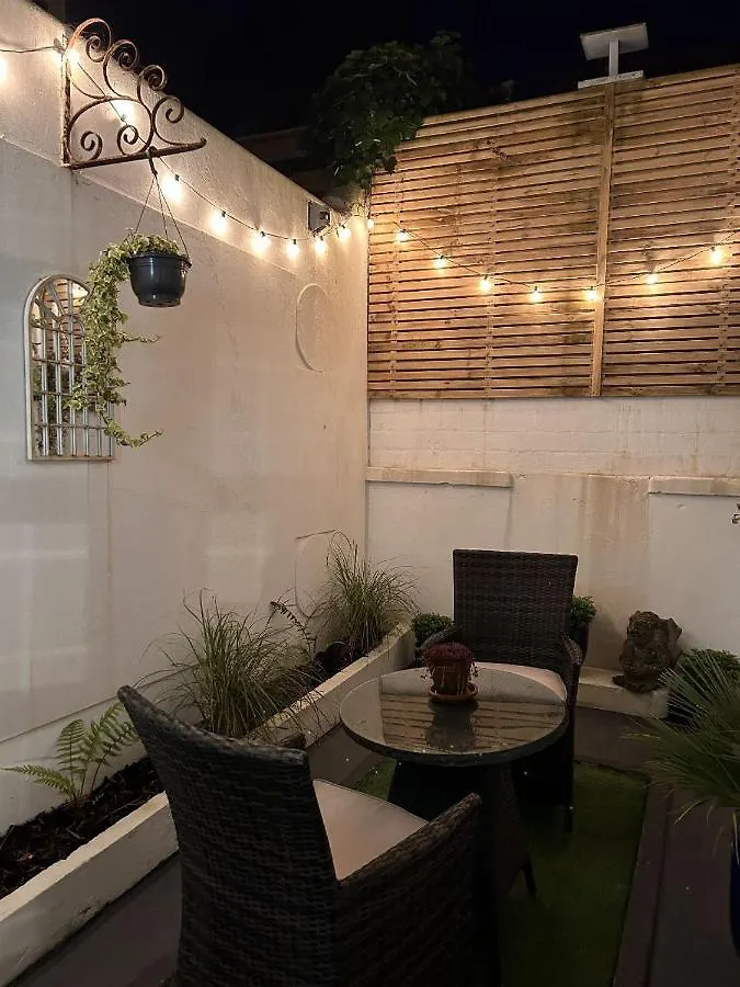 Modern 2-Bed Flat Near To Brighton Seafront Apartamento